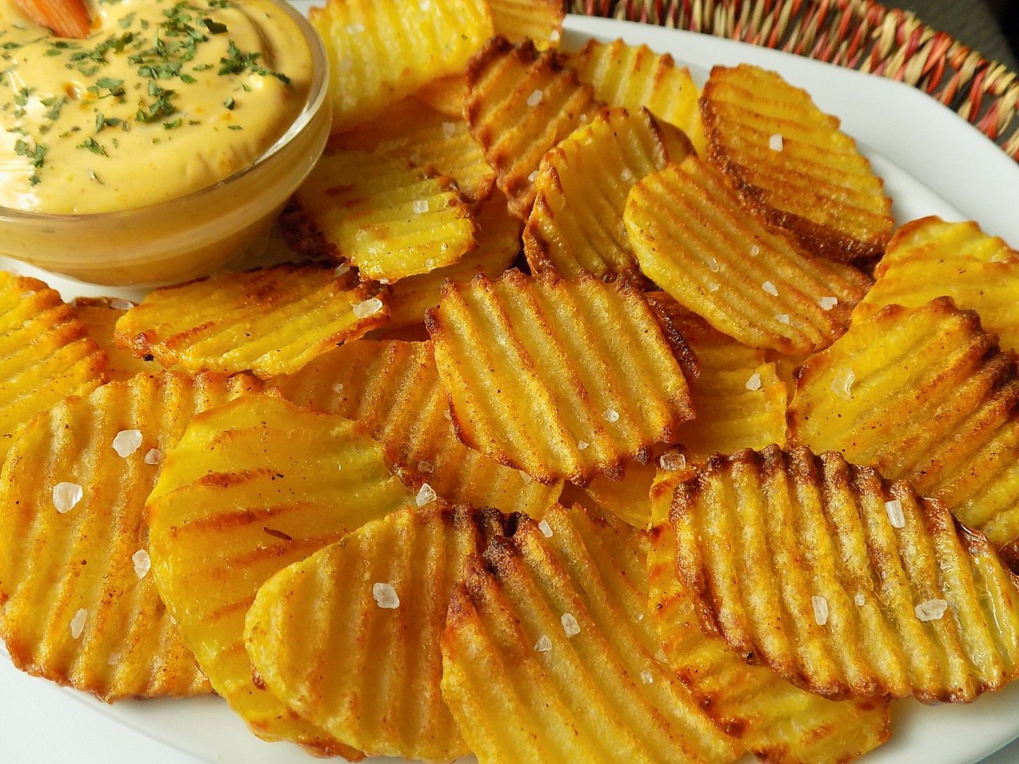 Jak udělat chipsy z brambor?
