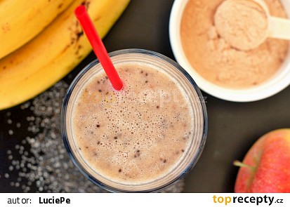 Proteinové smoothie s banánem a jablkem