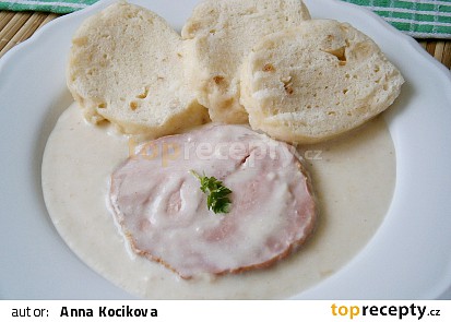 Křenová omáčka s uzeným masem z pomalého hrnce