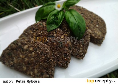 RAW bazalkový chléb s chia semínky