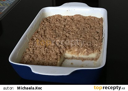 Špaldový koláč s pudinkem a jablky