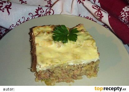 Kapusta zapékaná s mletým masem a bulgurem