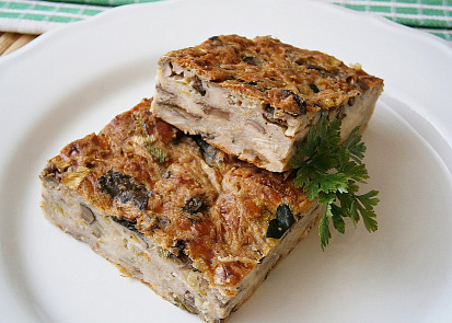 Slaný koláč z hřibů,cukety a sýra Slaný koláč z hřibů,cukety a sýra