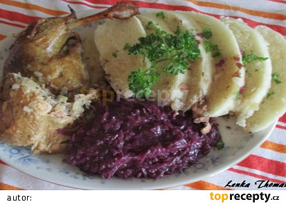 Kachna plněná jalbky