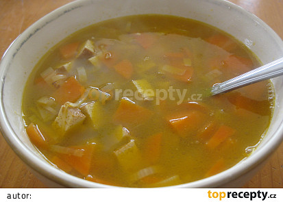 Tofu polévka s mrkví