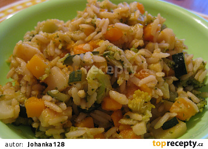 Barevná zeleninová pánev s rýží