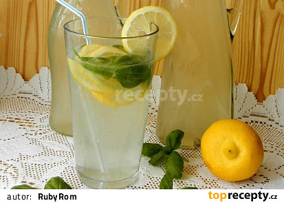 Bazalková limonáda