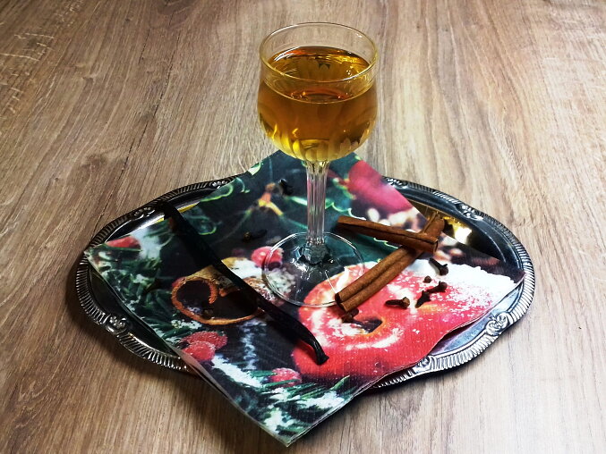 Domácí becherovka