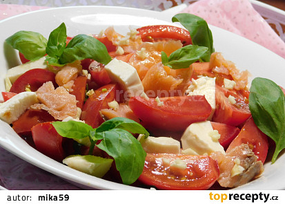 Marinovaná rajčata s uzeným lososem