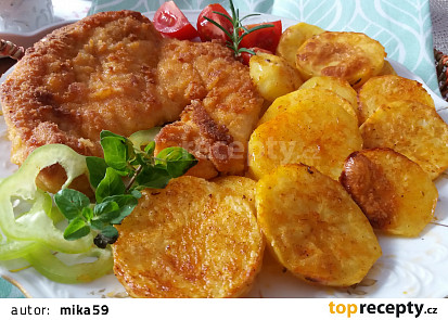 Kuřecí řízky dopékané na bramborách