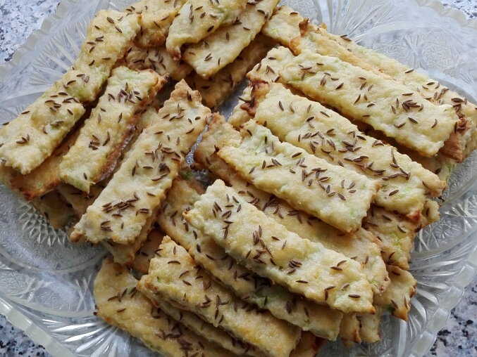 Cuketové tyčinky k vínu
