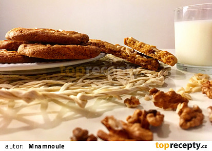 Čokoládové cookies s ořechy