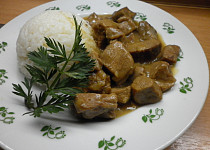 Krůtí kostky na sádle s česnekem a pepřem