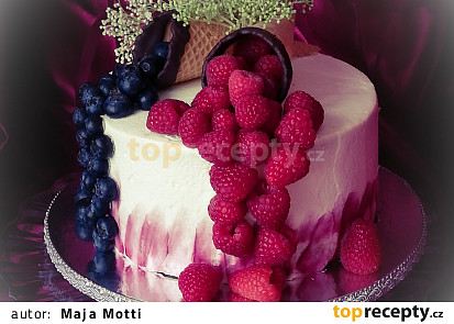 Dort s bezinkou a ovocem