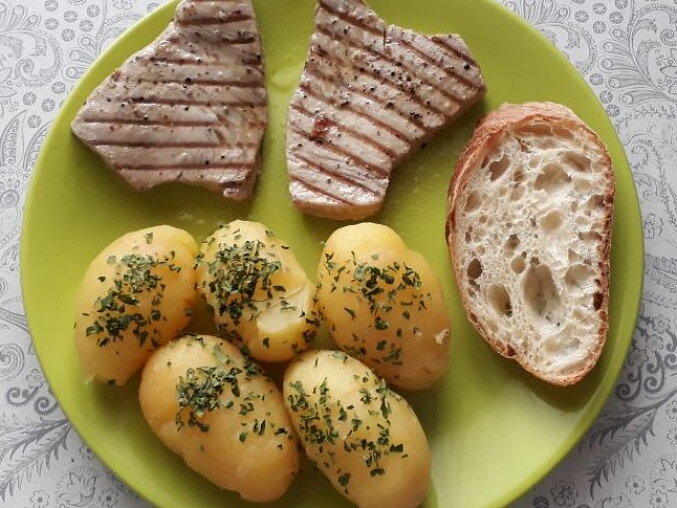 Steak z tuňáka