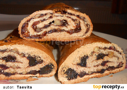 Vánoční medová roláda (Dělená strava podle LK - Kytičky + ovoce, volný graf)