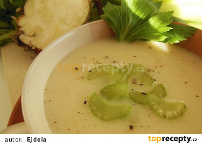 Krémová polévka z řapíkatého celeru (trochu jinak)