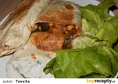 Zapékané veganské tortilly s bazalkovým dipem  (Dělená strava podle LK - Kytičky + zelenina)