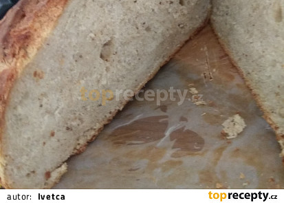 Domácí chléb se sezamovým a lněným semínkem