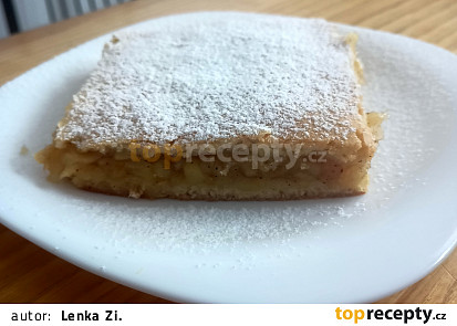 Křehký koláč jablečný