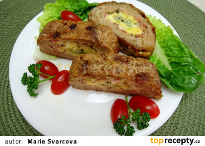 Plněná kuřecí sekaná roláda.