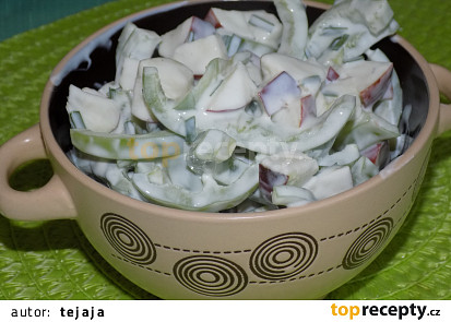 Paprikový salát s jablky