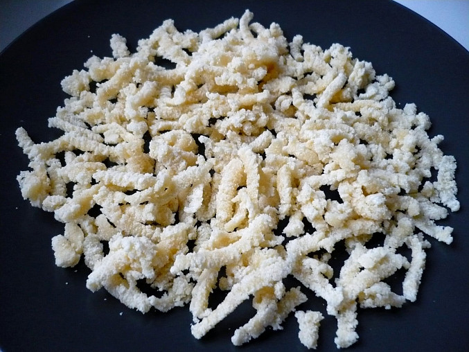 Jak se dělá drobení do polévky?