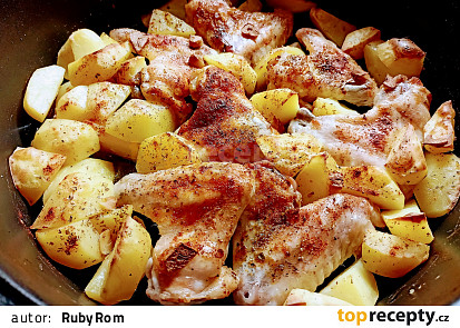 Kuřecí křídla s bramborem z remosky