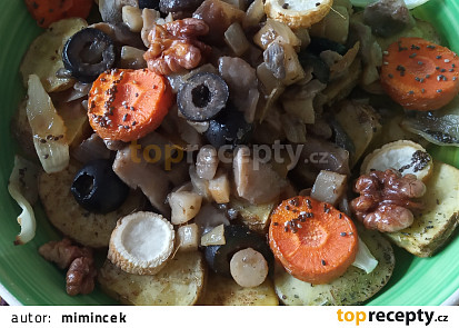 Restované houby s pečenou zeleninou a brambory