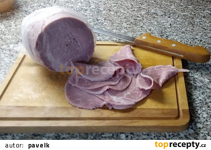 Dušená krkovička v šunkovaru