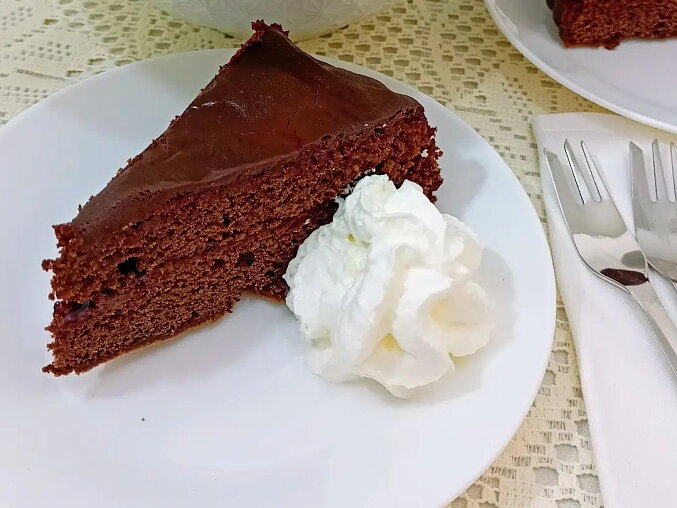 Sacher dort podle Karolíny Kamberské