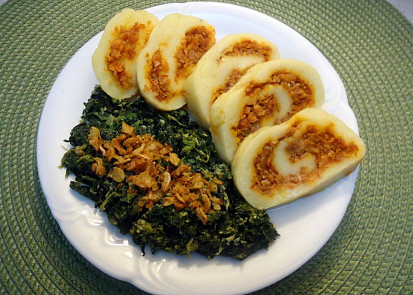 Bramborová roláda s mletým uzeným masem | Online recepty