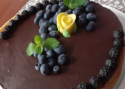 Tvarohovo - hodně čokoládový nepečený dort