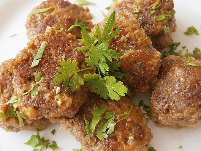 Jak udělat karbanátky v horkovzdušné fritéze?