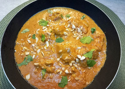Murgh korma – indická kuřecí korma s ořechy