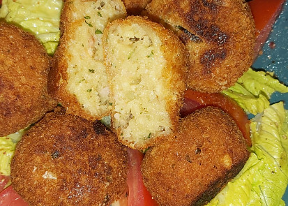 Bramborové krokety se šunkou a sýrem