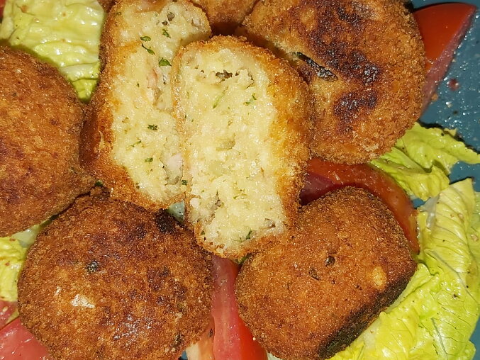 Bramborové krokety se šunkou a sýrem