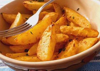 Brambory pečené v horkovzdušné fritéze
