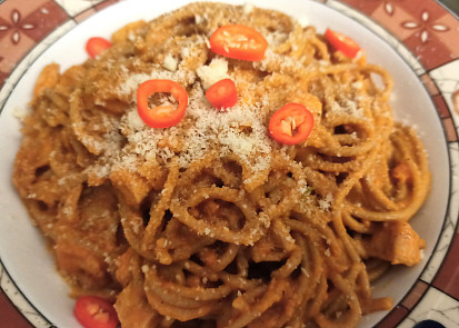 Dýňové krémové špagety s kuřecím masem