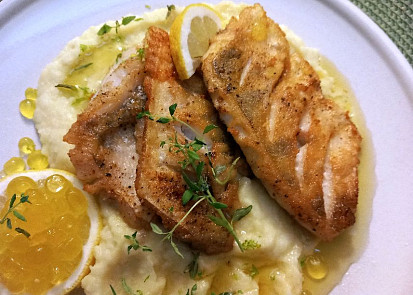 Candát na přepuštěném másle s citronovým kaviárem