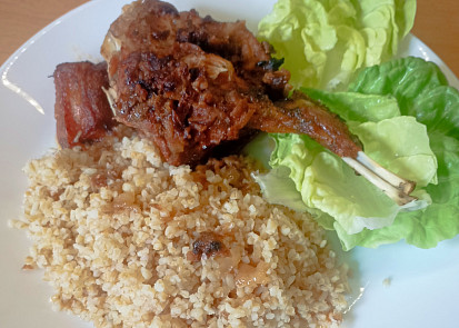 Králík s bůčkem v multifunkčním hrnci