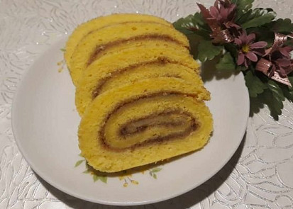 Piškotová roláda z horkého mléka