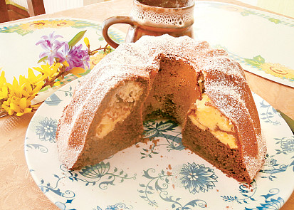 Bábovka s tvarohovou náplní