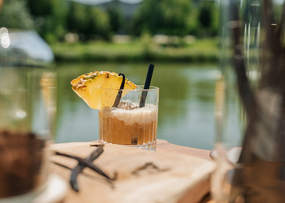 Piña Colada s kokosovým sorbetem a vanilkovo ananasovou pěnou
