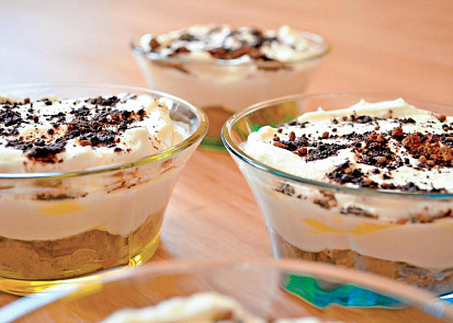 Tříbarevné tiramisu