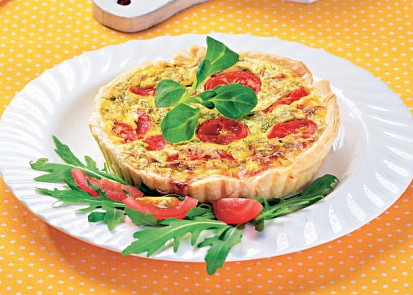 Bylinkový quiche s rajčátky