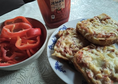 Toasty s anglickou slaninou