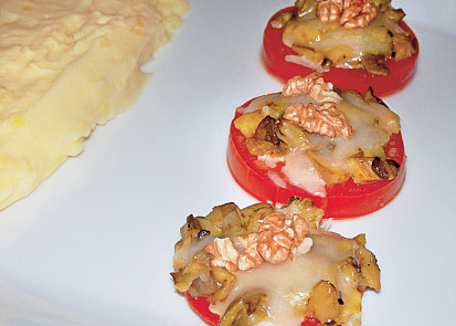 Zapečená rajčata s hlívou