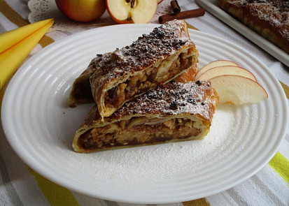 Jablečný listový závin s perníkem