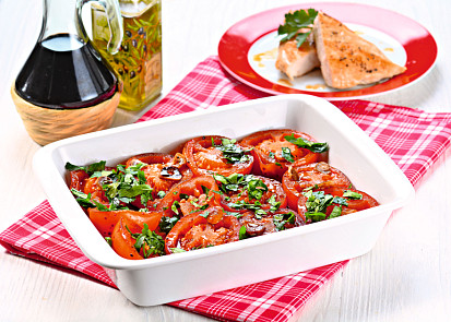 Salát z pečených rajčat